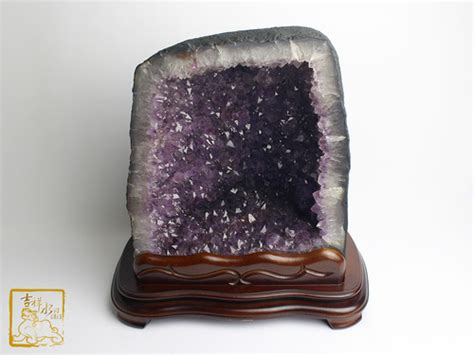 土型紫晶洞